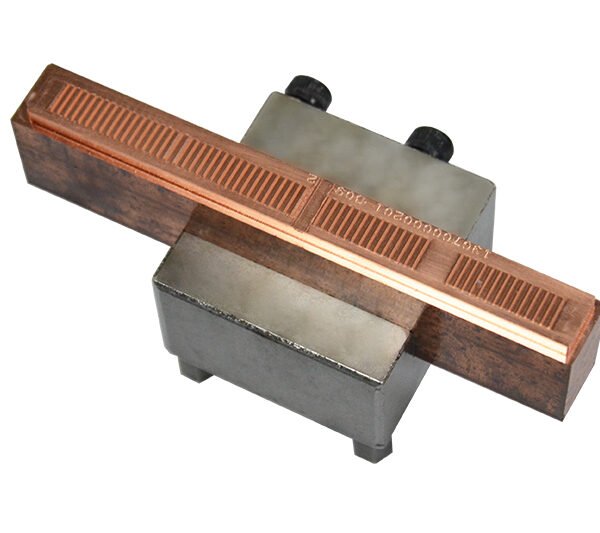 Discharge machining electrode