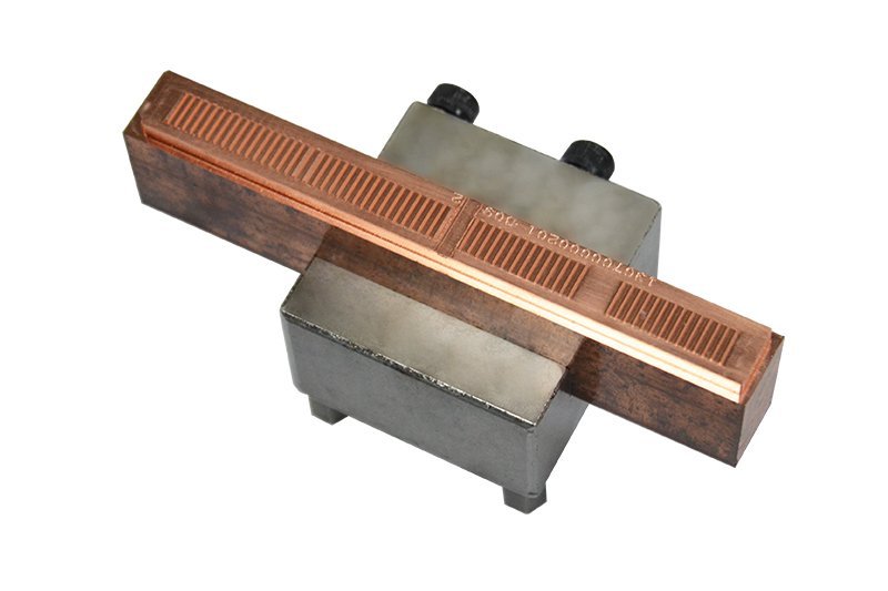 Micron-Level Tolerance Control: +/-0.001 mm