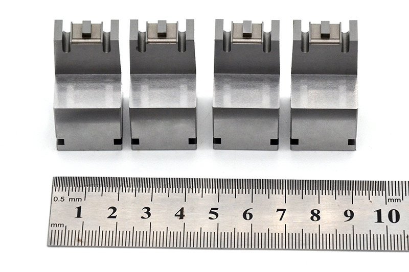 High-tolerance mold component for 5G connector tooling