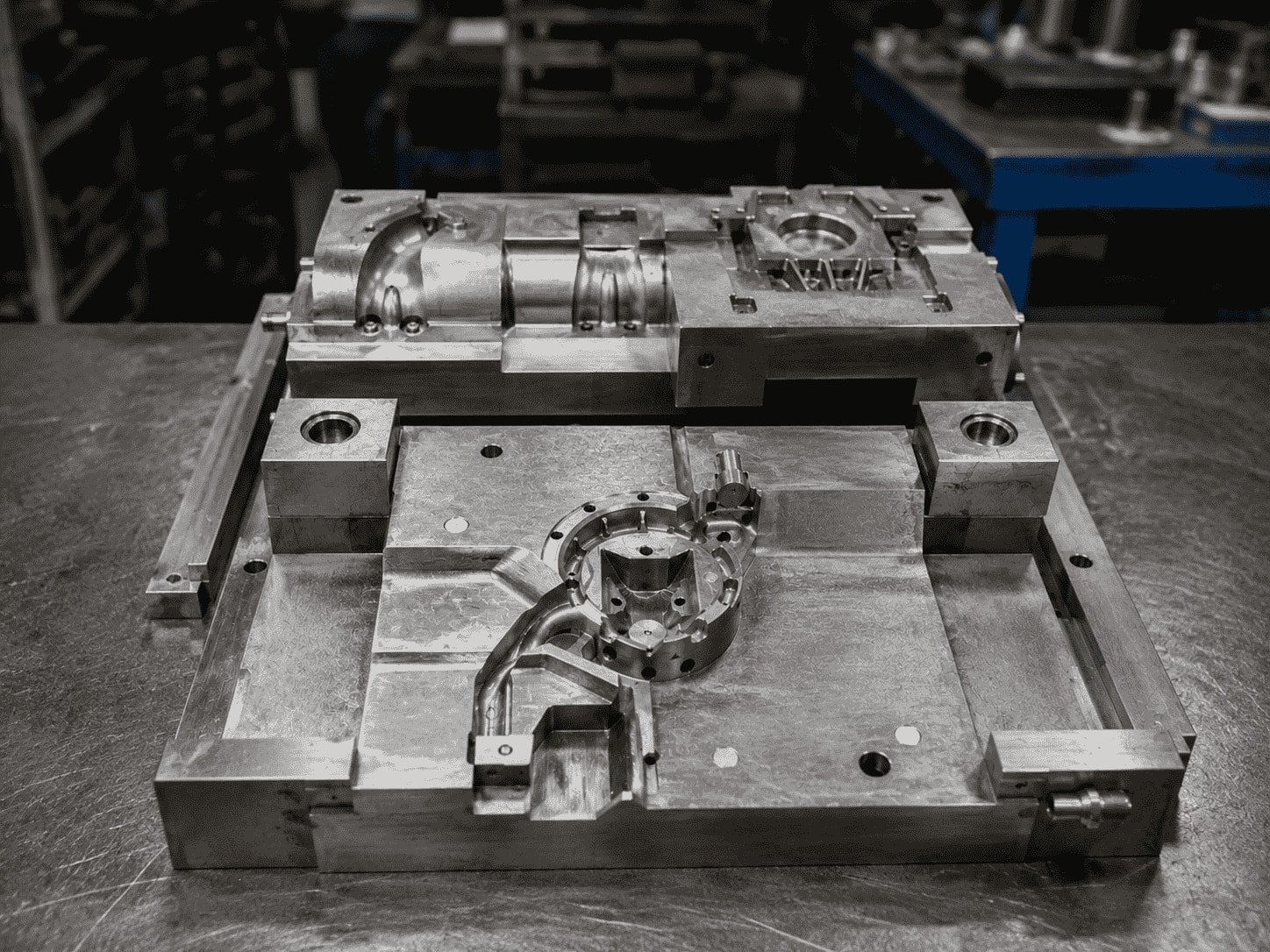 High-precision mold insert with EDM finish